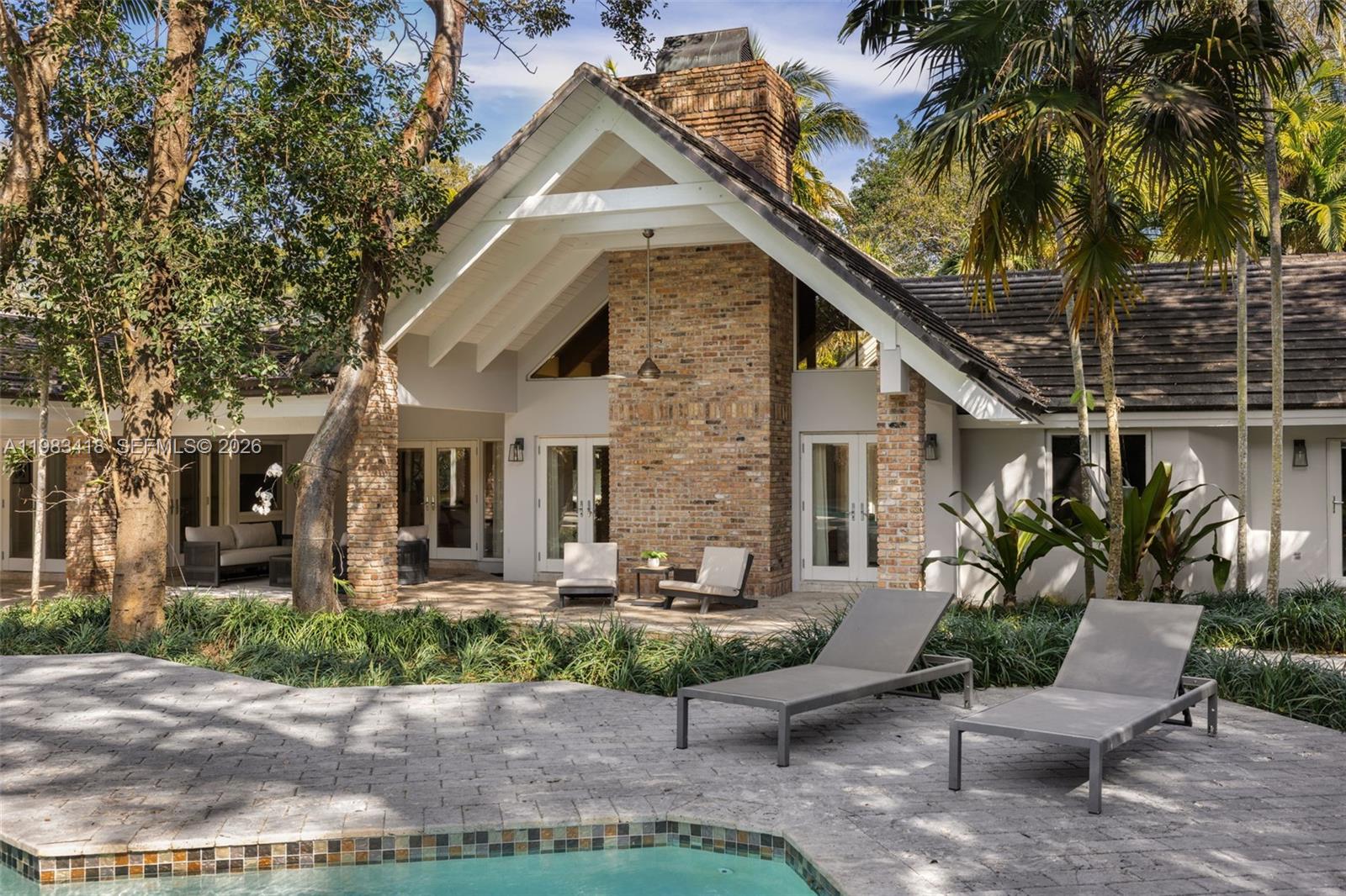 GABLES ESTS NO 4 - Residential