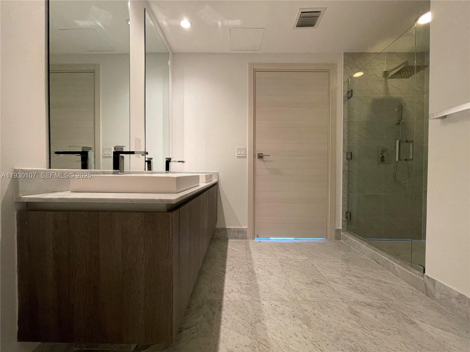 801 SMA RESIDENCES CONDO - Residential Lease