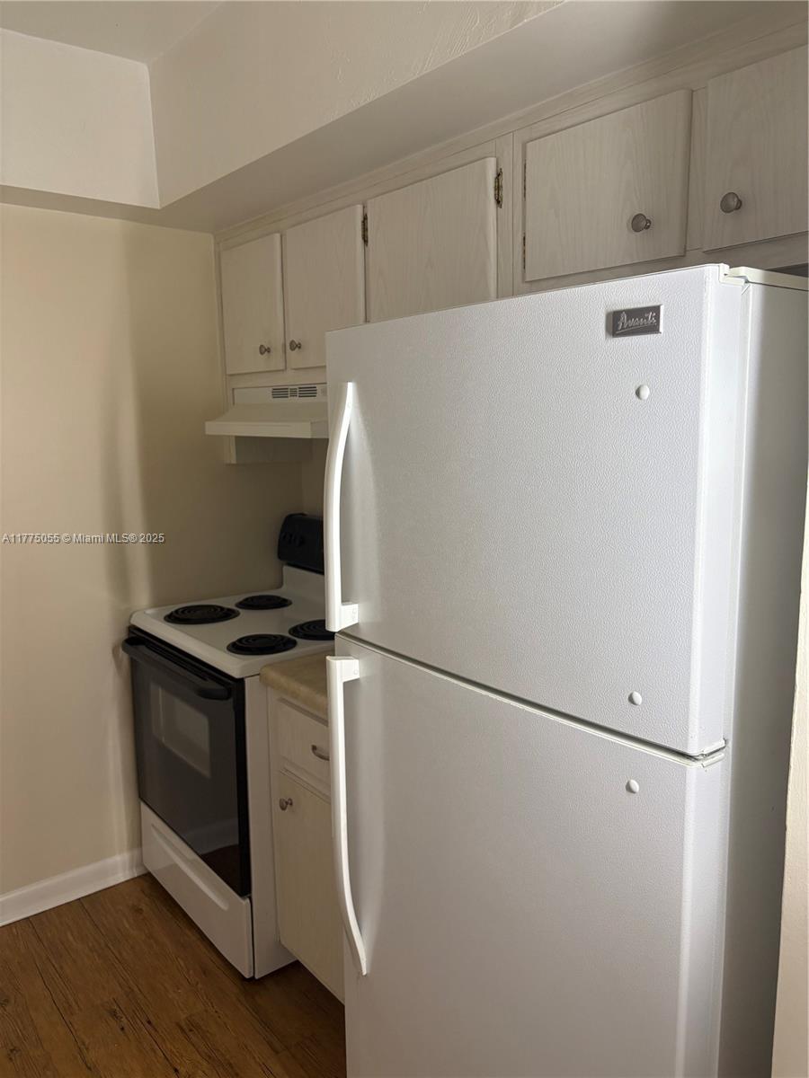 VILLAGE GARDEN CONDO APTS - Residential Lease