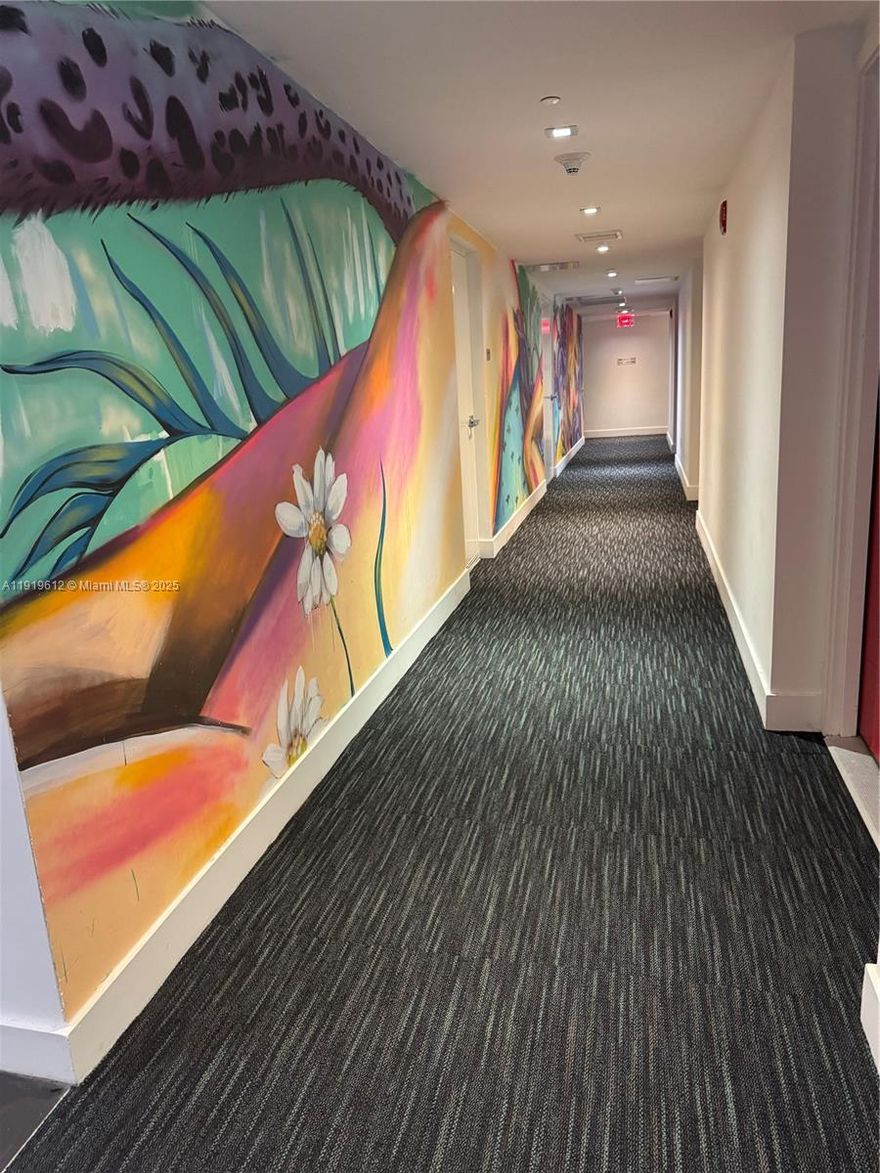 A great Studio - furnished 620 Sq Ft ,ready to rent a Long  term in Canvas condo residents enjoy a lot of amenities, such as a rooftop pool, a south pool with vistas of the Downtown Miami skyline and Biscayne Bay, a north pool with views of the Edgewater Miami skyline, theater, an indoor/outdoor yoga garden, fitness center, glass-enclosed racquetball court, sundeck, sauna, and more. Canvas Miami is located at 1600 NE 1st Ave, in the heart of the Arts and Entertainment District of Miami. By car, Canvas condos is 5 minutes from Wynwood, 7 minutes from the Miami Design District, 12 minutes from Brickell, 14 minutes from South Beach, and 15 minutes from the Miami International Airport.