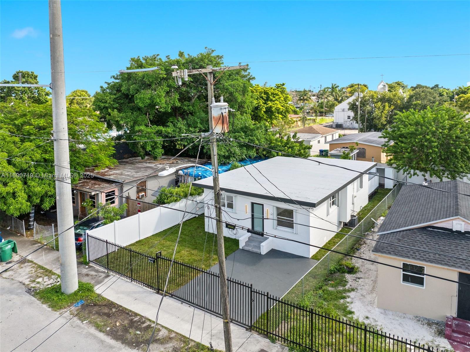 LIBERTY CITY - Residential