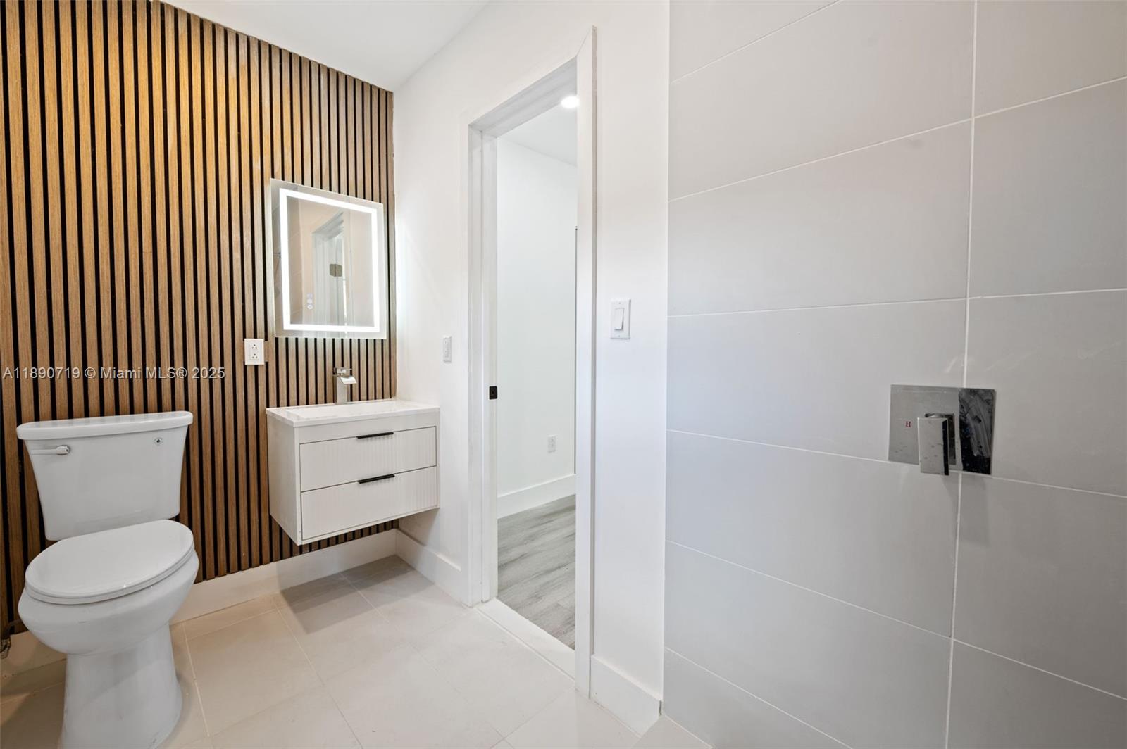 LIBERTY CITY - Residential