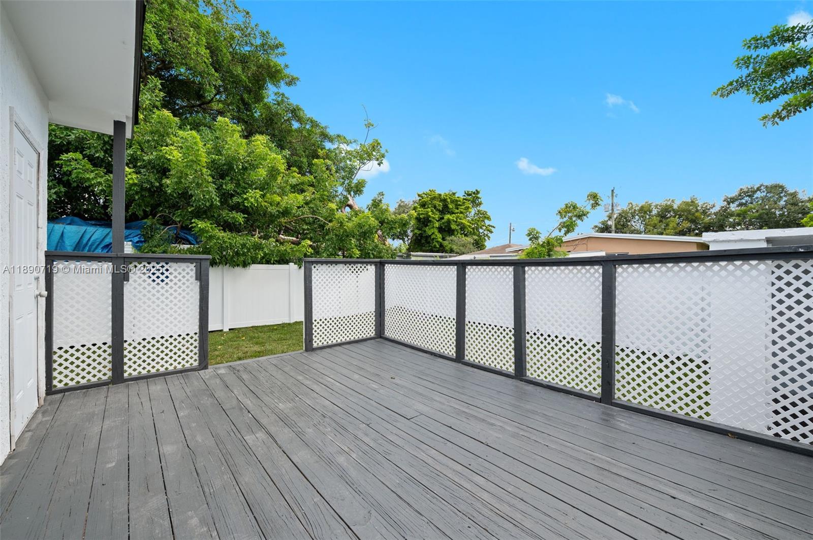 LIBERTY CITY - Residential