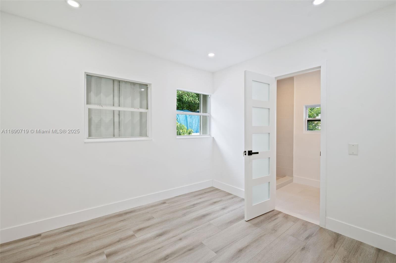 LIBERTY CITY - Residential