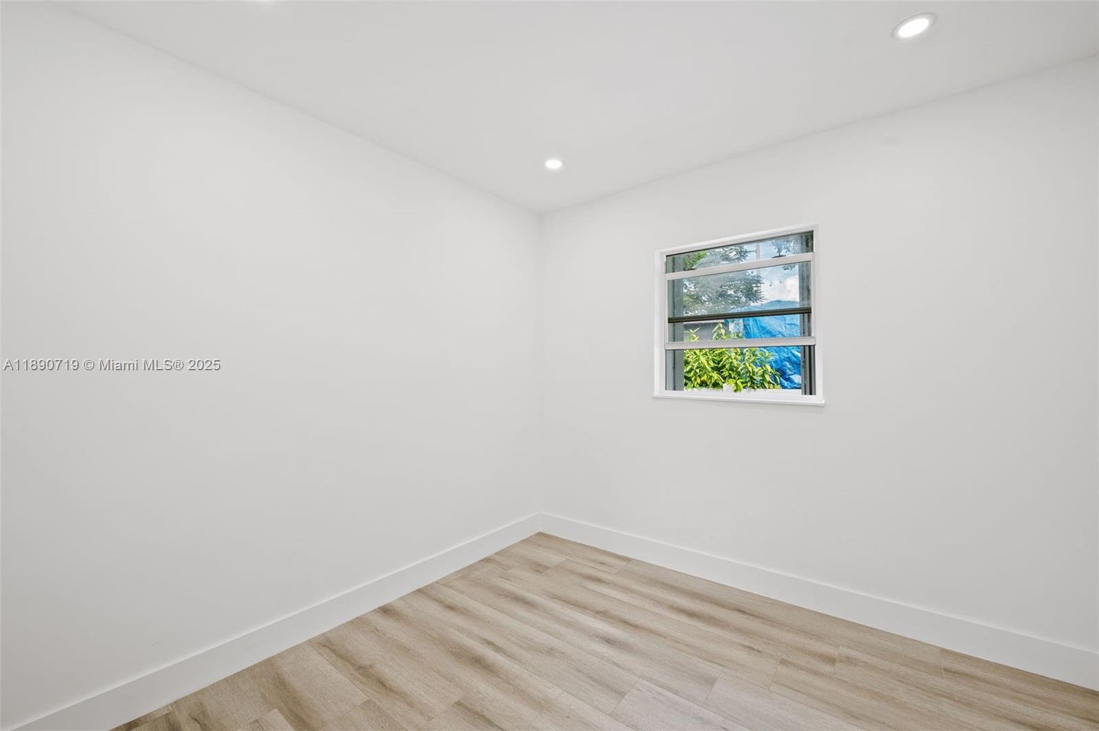 LIBERTY CITY - Residential