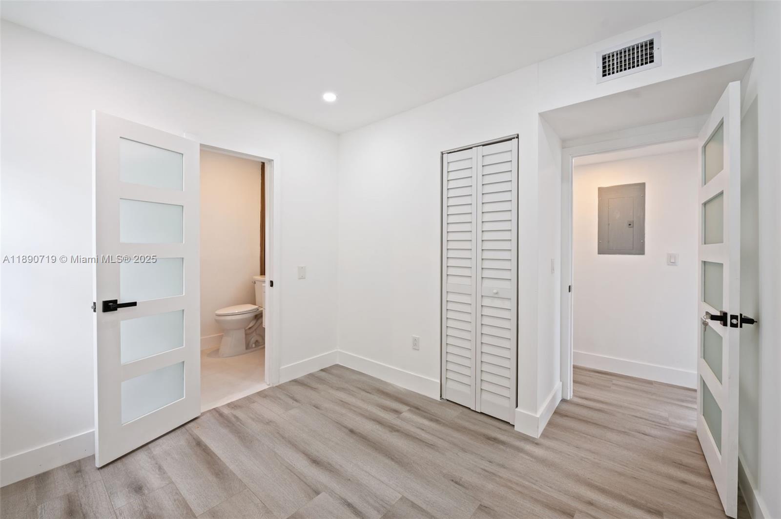 LIBERTY CITY - Residential