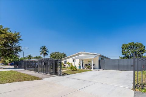 1031 NE 213th Ter Miami FL 33179