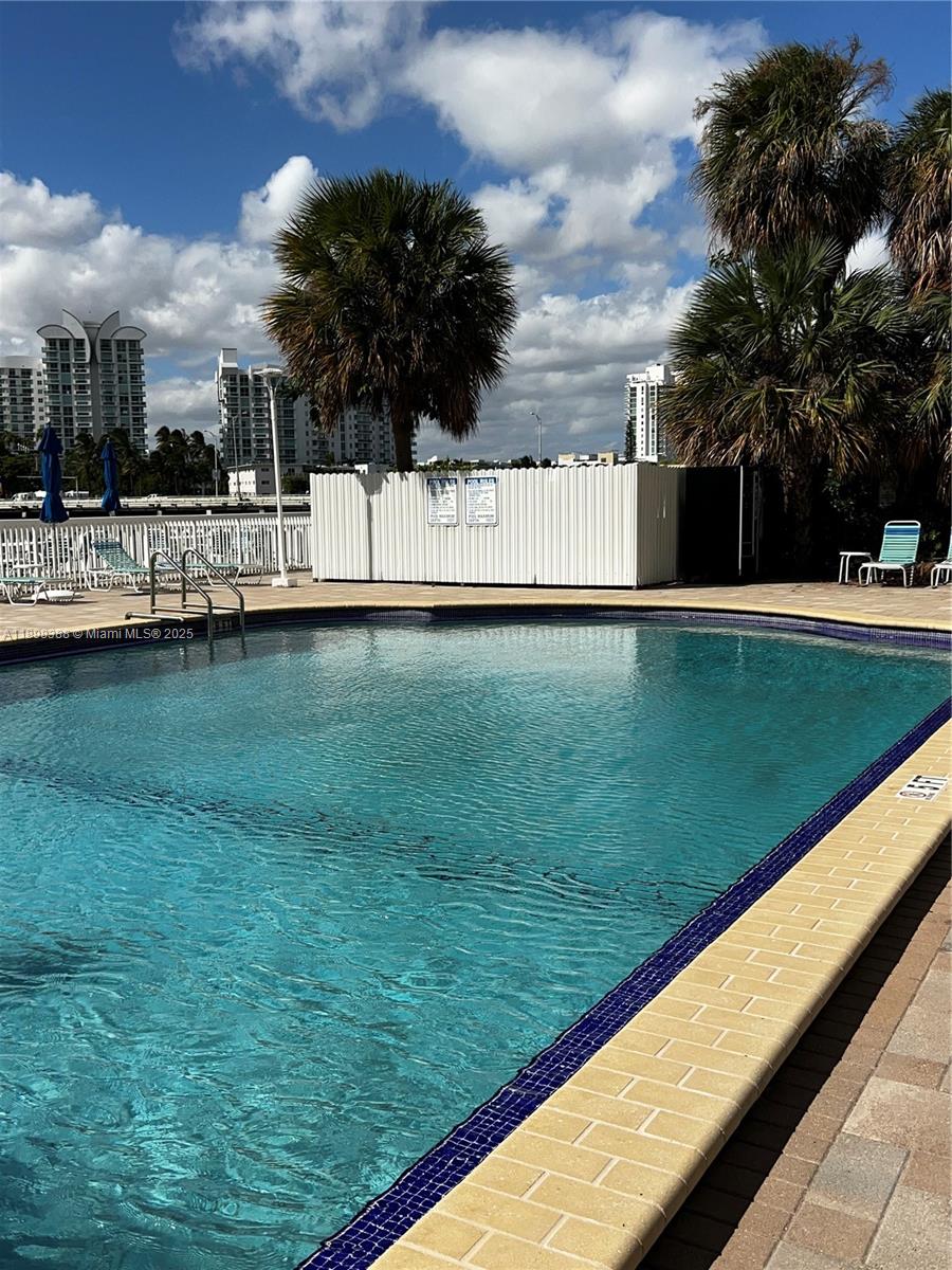 ISLAND PLACE AT NORTH BAY - Residential Lease