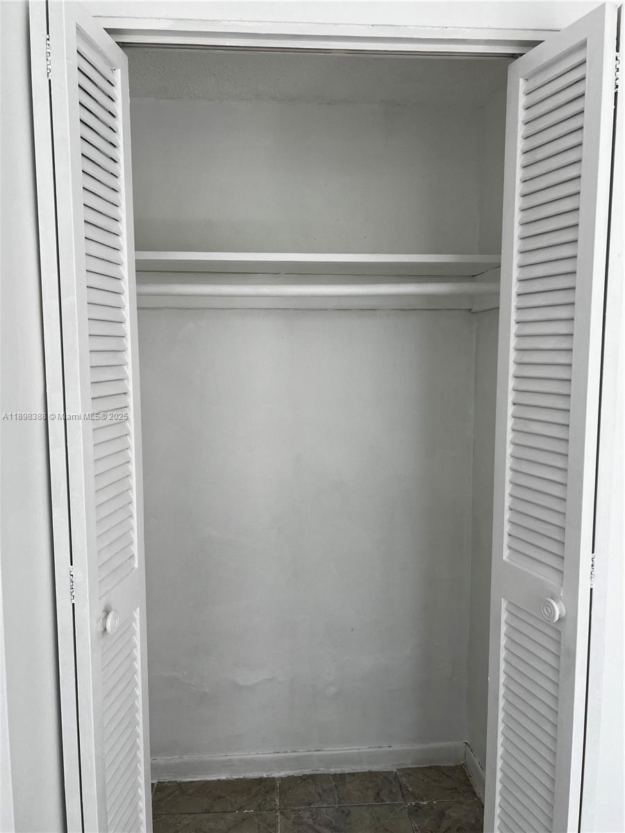 ISLAND PLACE AT NORTH BAY - Residential Lease