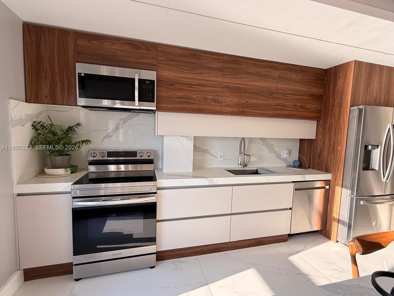 YACHT HARBOUR VILLAS COND - Residential Lease