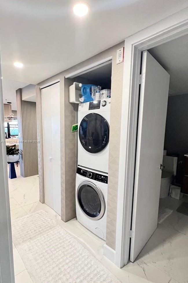 YACHT HARBOUR VILLAS COND - Residential Lease