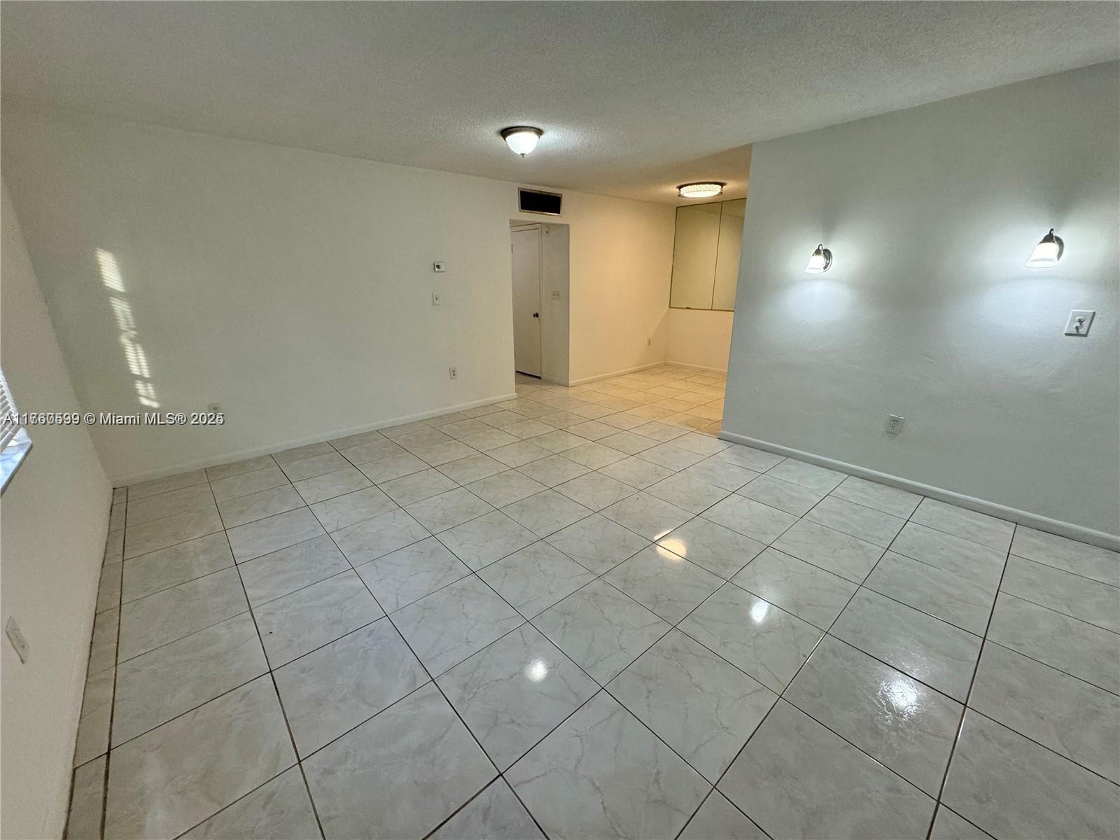 2005 Jefferson St 205