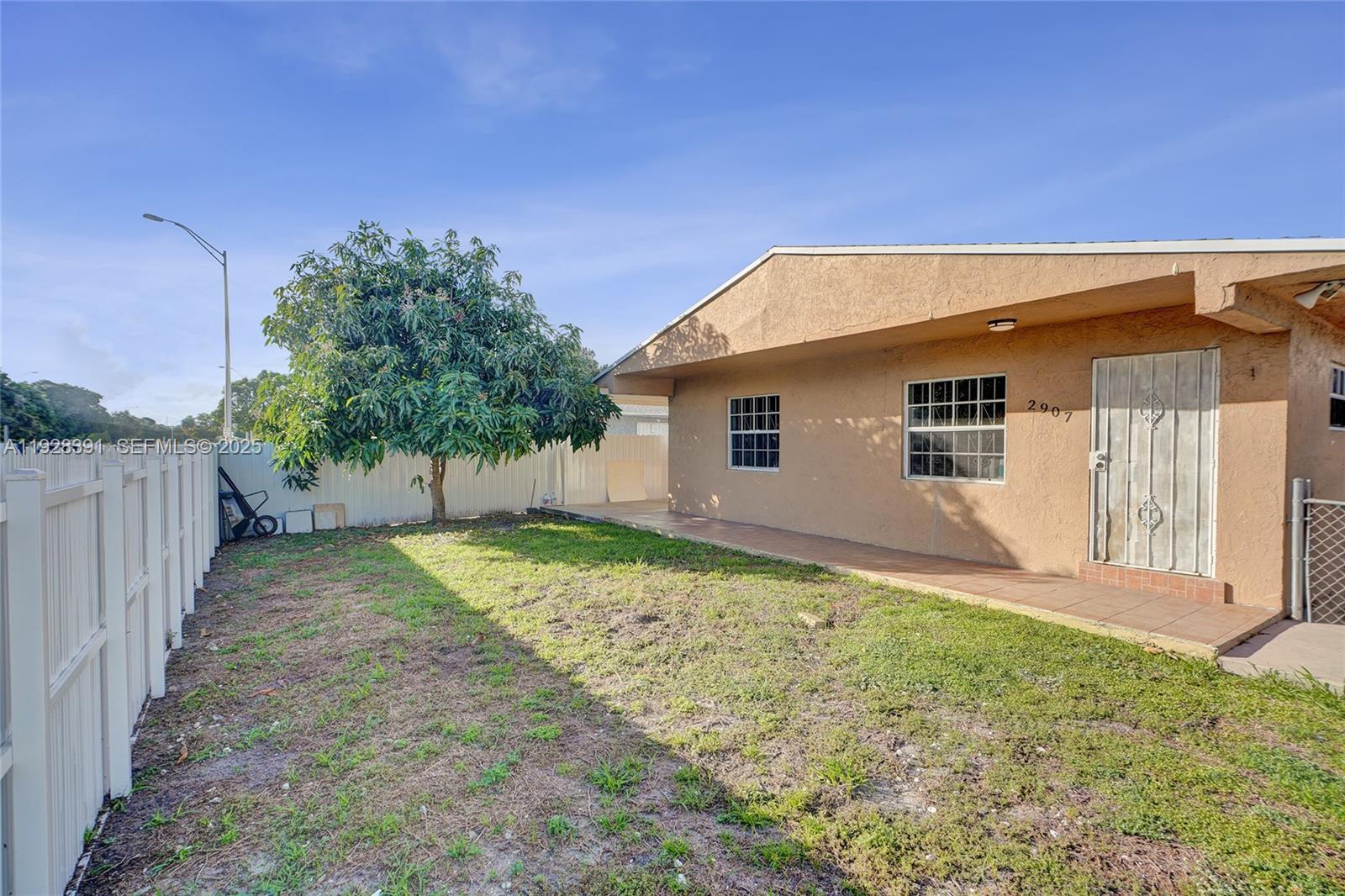 ACME GULFAIR 2ND ADDN - Residential Lease