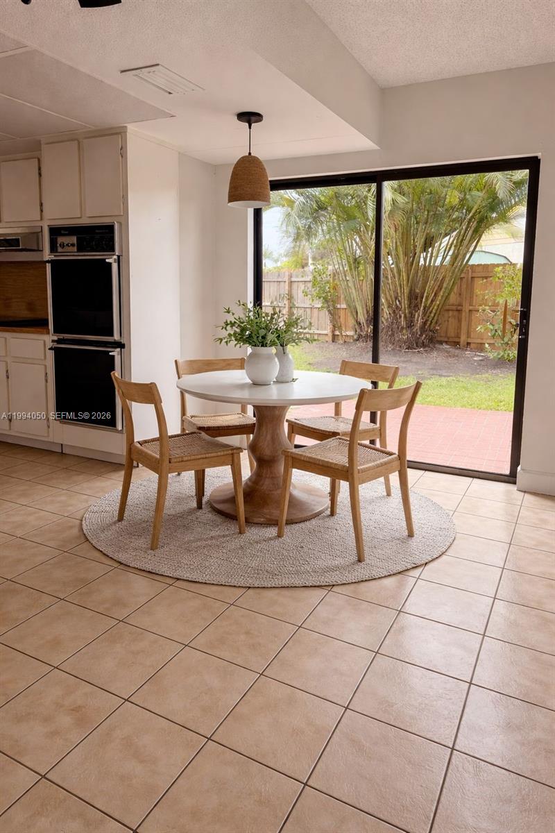 LAKES OF THE MEADOW SEC 2 - Residential