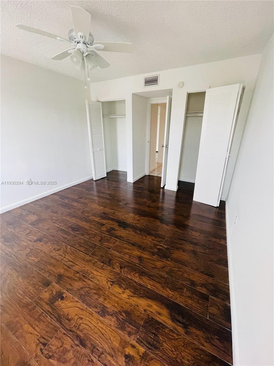 TOWN SQUARE CONDO - Residential Lease