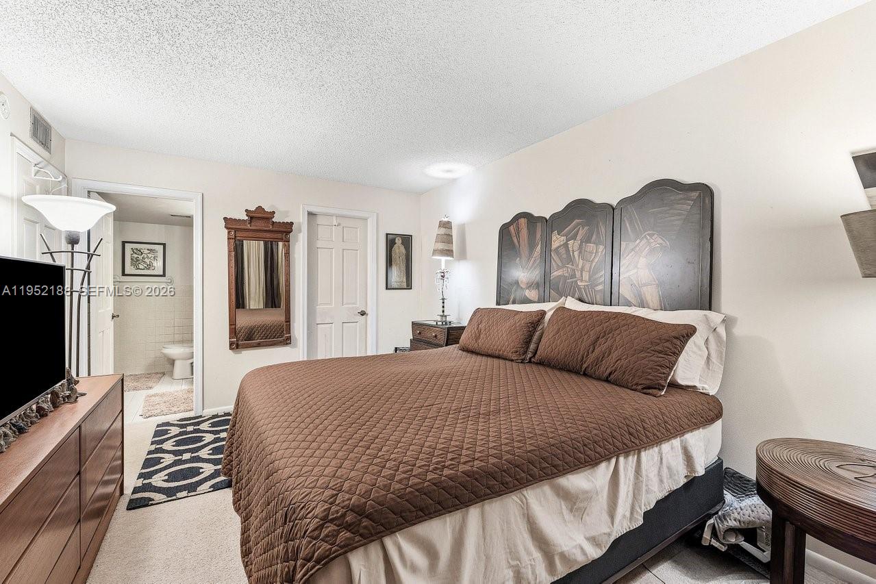 JUNO BY THE SEA NORTH THE - Residential