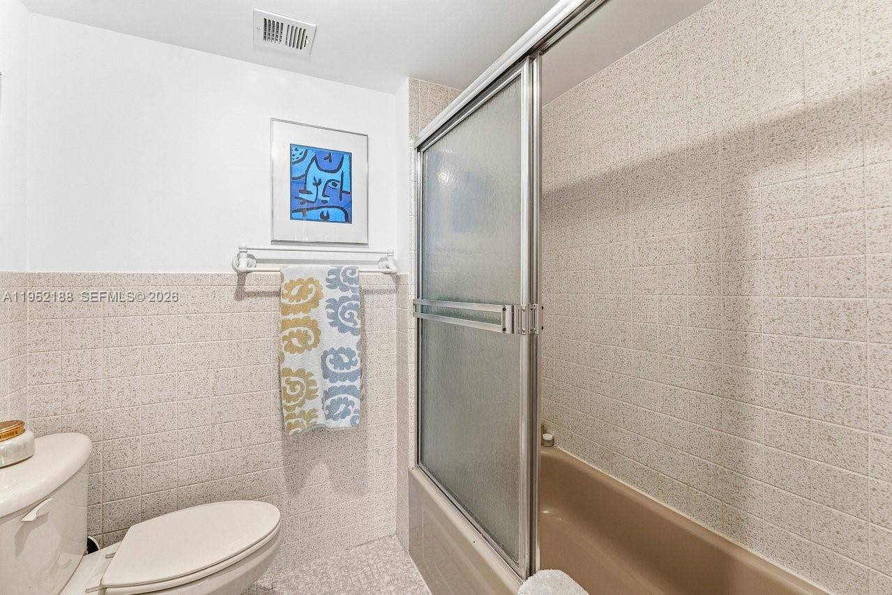 JUNO BY THE SEA NORTH THE - Residential