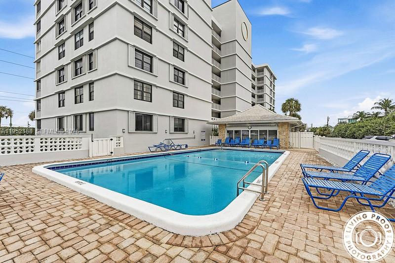 JUNO BY THE SEA NORTH THE - Residential