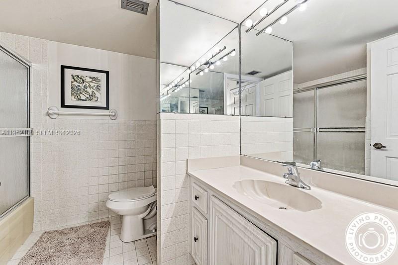 JUNO BY THE SEA NORTH THE - Residential