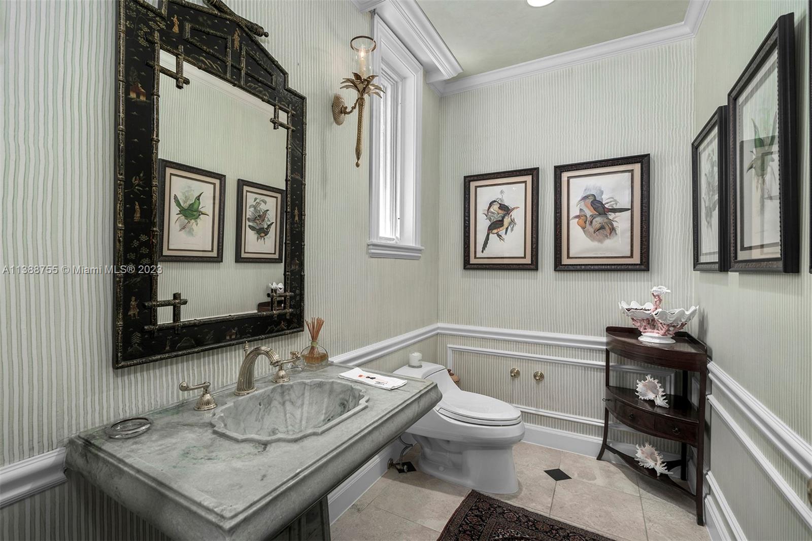 BAYSHORE VILLAS - Residential