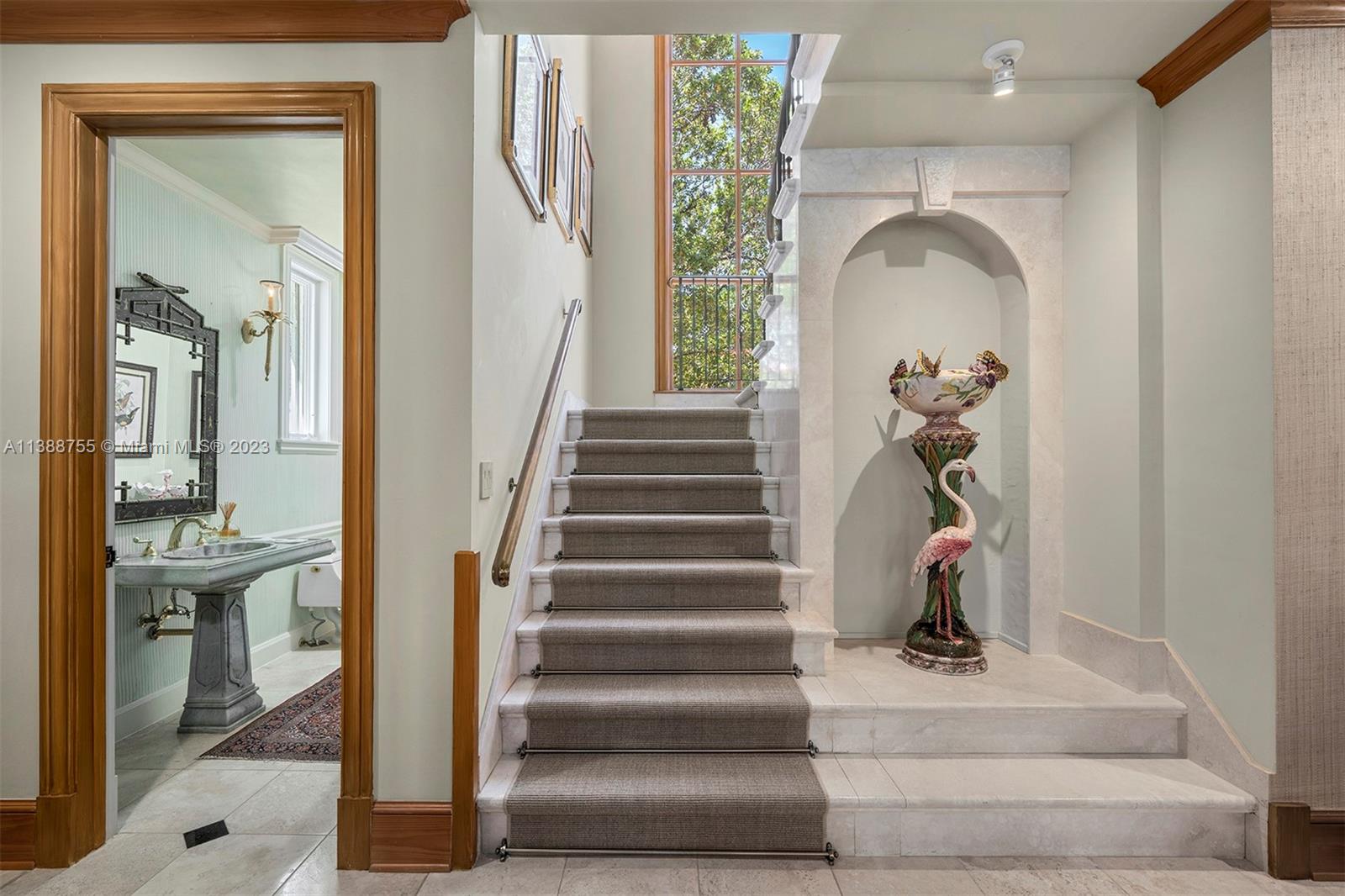 BAYSHORE VILLAS - Residential