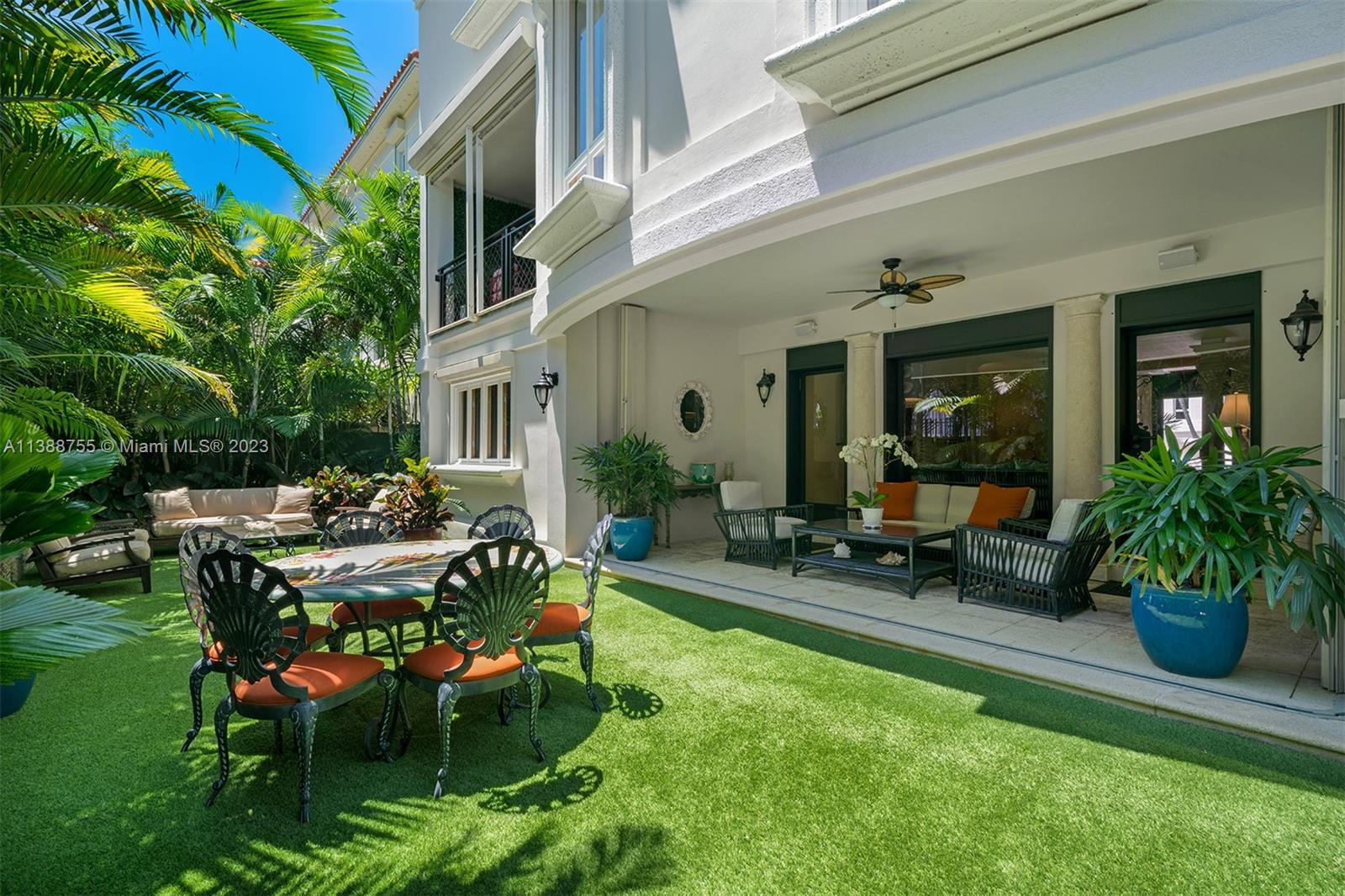 BAYSHORE VILLAS - Residential