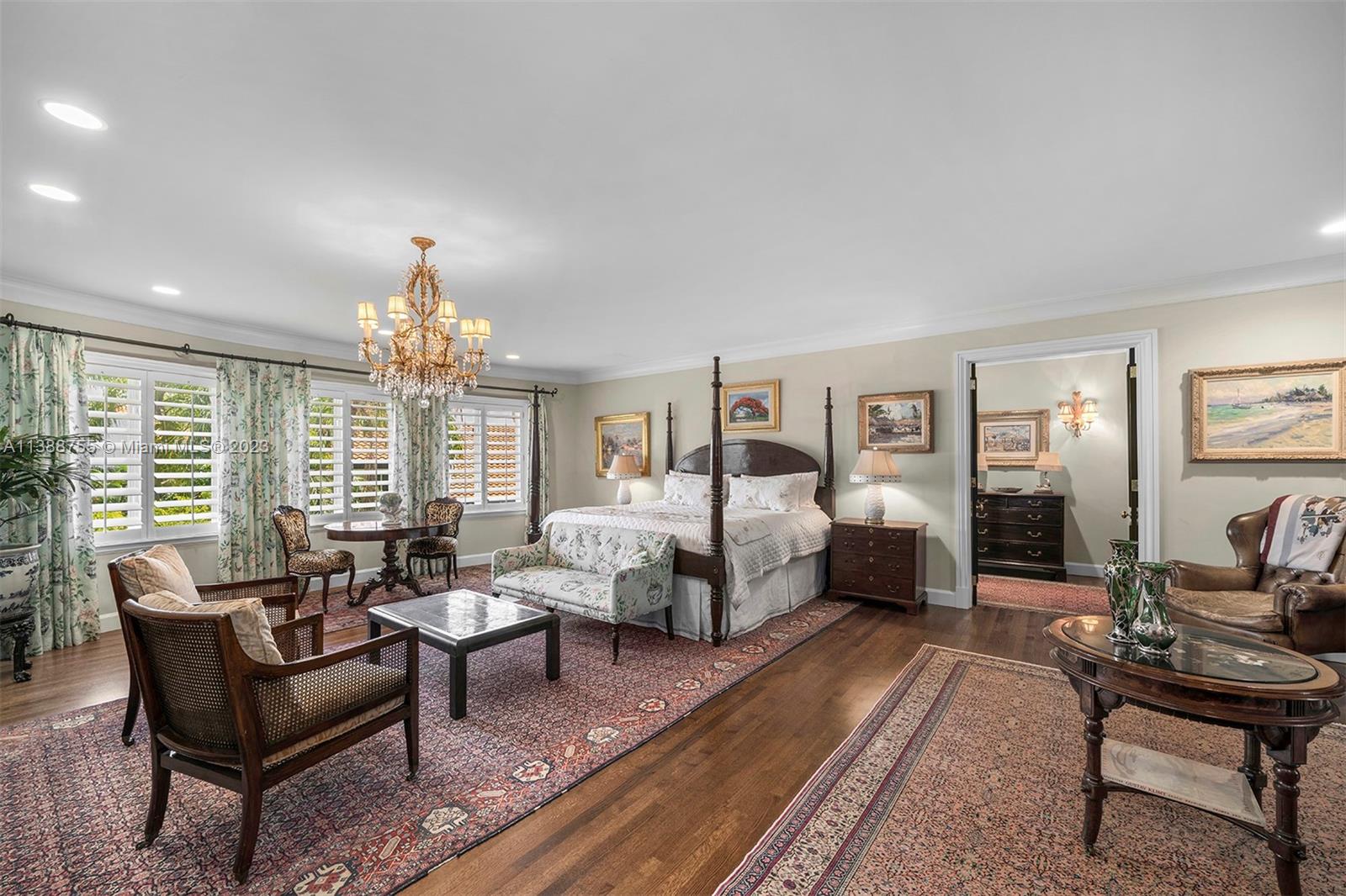 BAYSHORE VILLAS - Residential