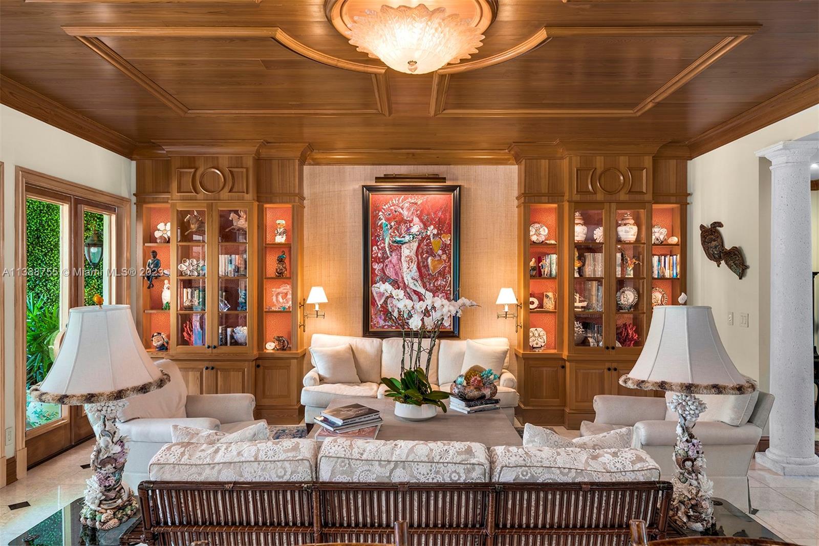 BAYSHORE VILLAS - Residential