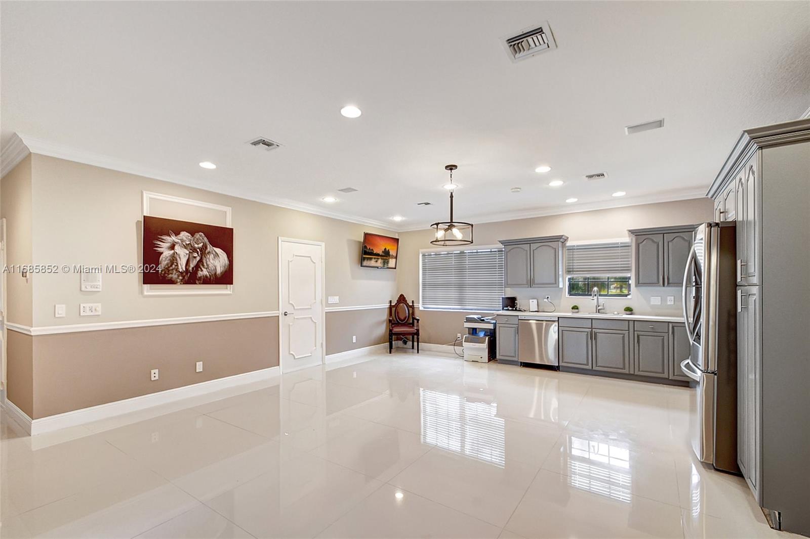 HOMELAND - Residential