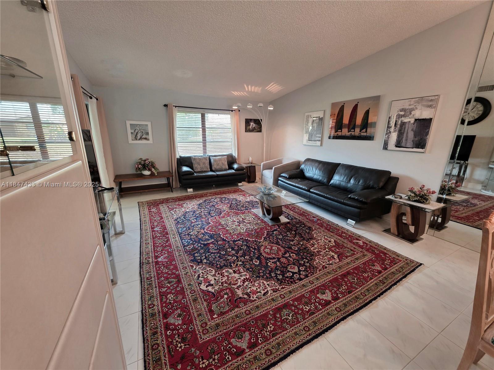 HUNTINGTON POINTE - Residential