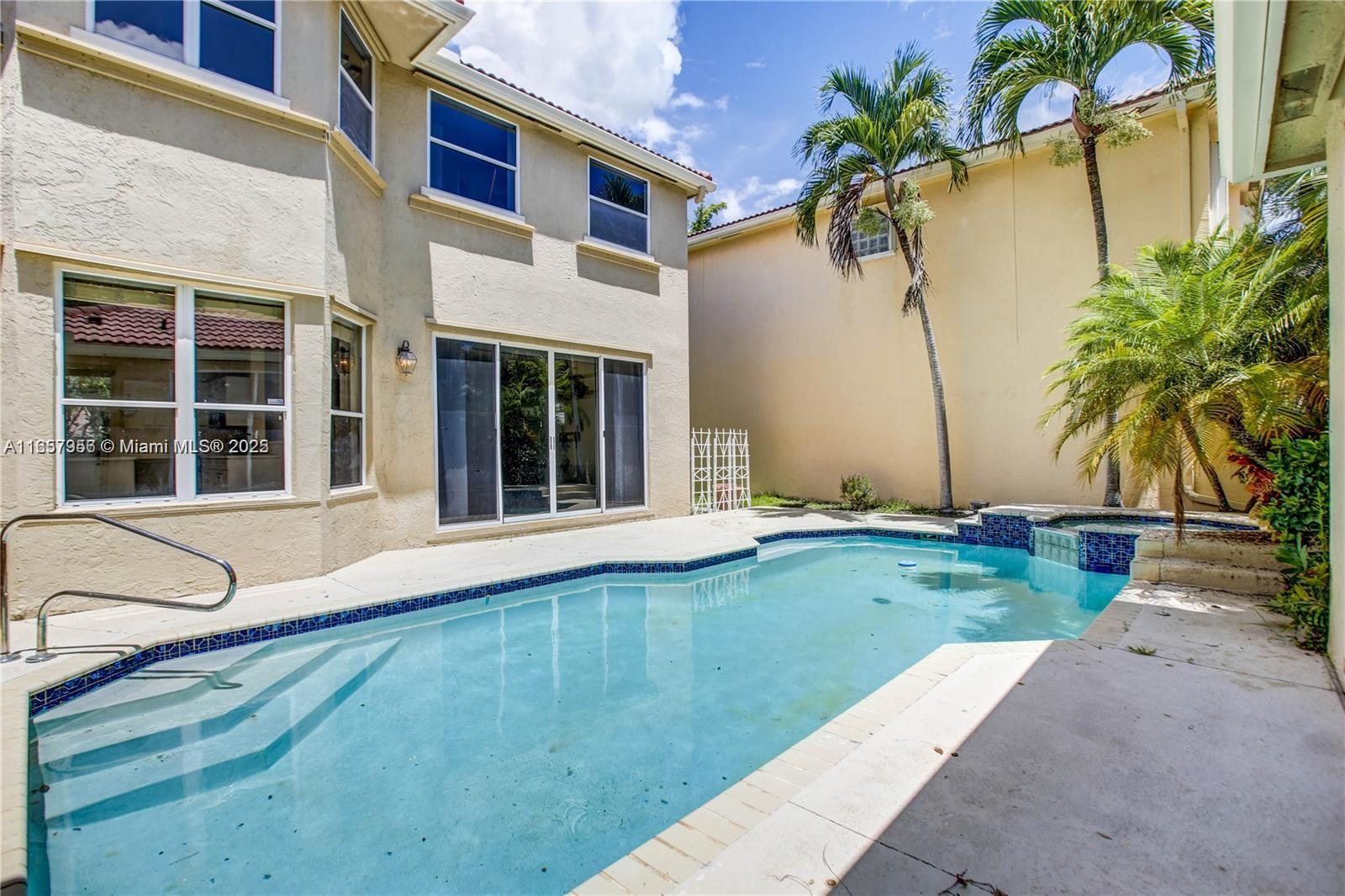 SONATA AT MISSION BAY - Residential