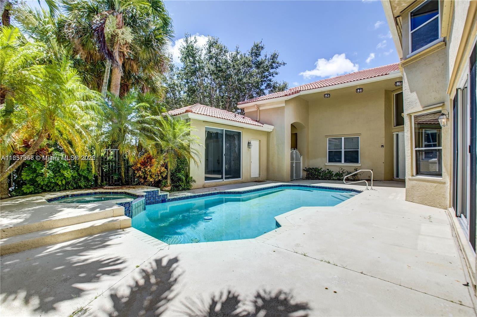 SONATA AT MISSION BAY - Residential