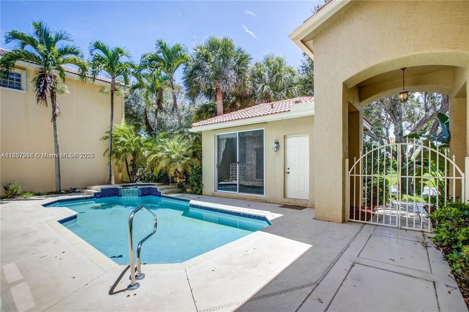 SONATA AT MISSION BAY - Residential