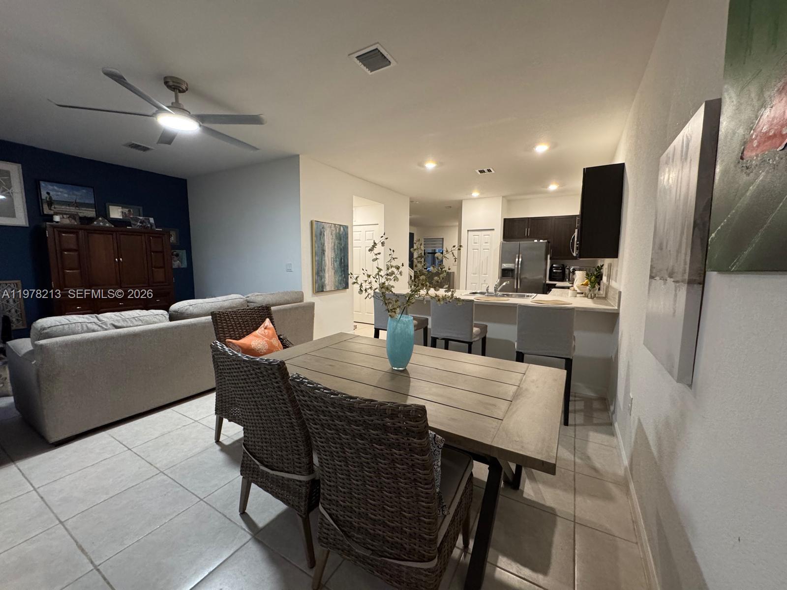 ENCLAVE SOUTH PHASE 1 - Residential