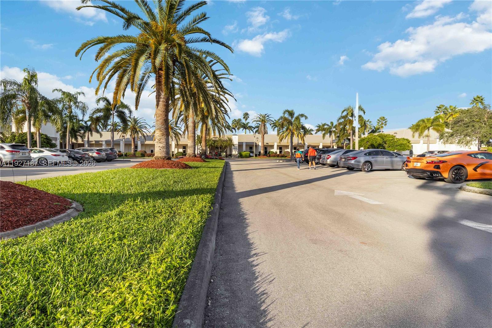 ELEUTHERA VILLAGE E CONDO - Residential