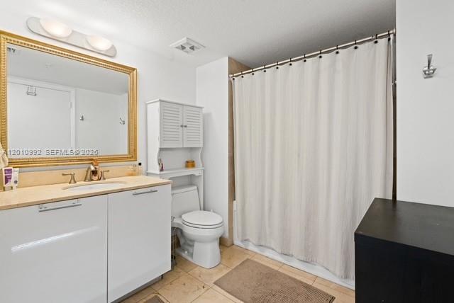 1800 CLUB CONDO - Residential