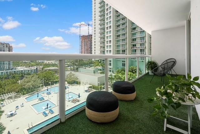 1800 CLUB CONDO - Residential