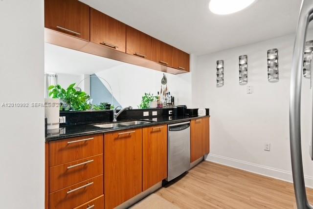 1800 CLUB CONDO - Residential