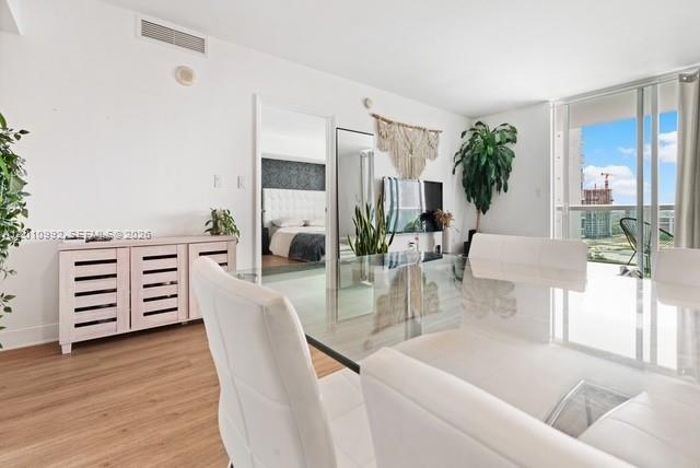 1800 CLUB CONDO - Residential
