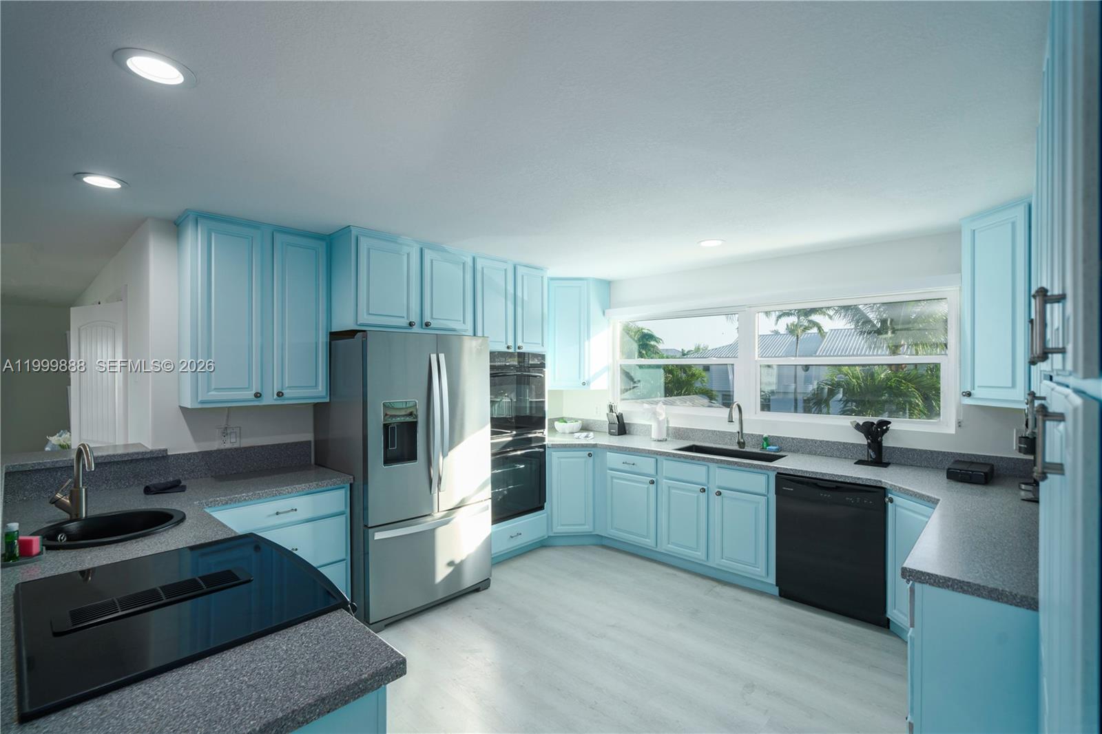 RIVERSIDE HARBOUR SUBDIVI - Residential