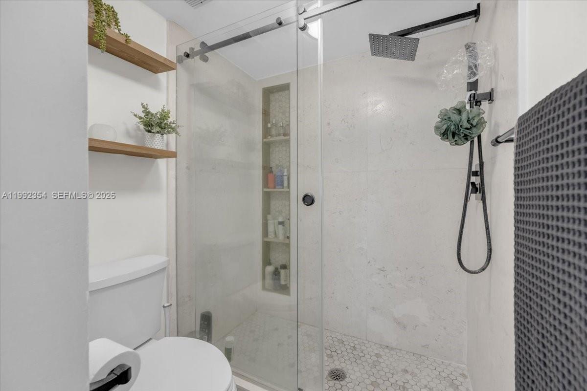 LINCOLN SQUARE CONDO - Residential