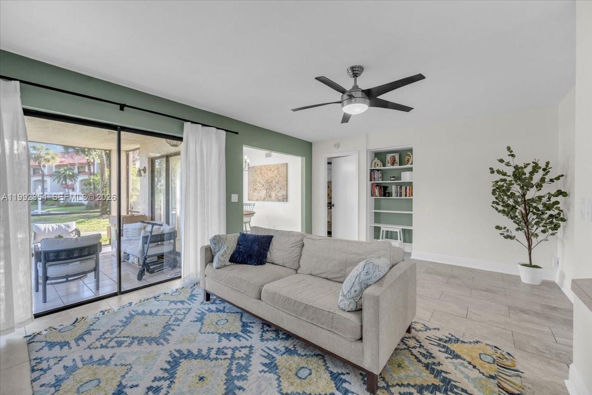 LINCOLN SQUARE CONDO - Residential