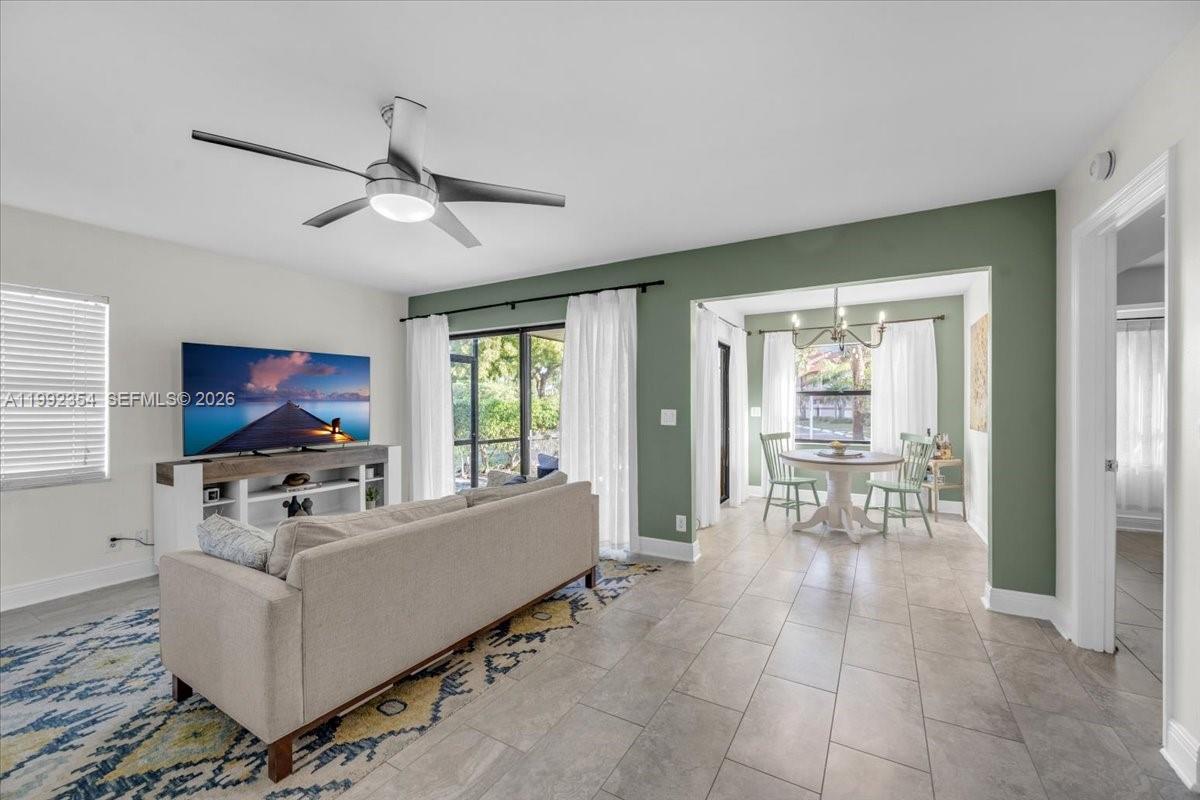 LINCOLN SQUARE CONDO - Residential