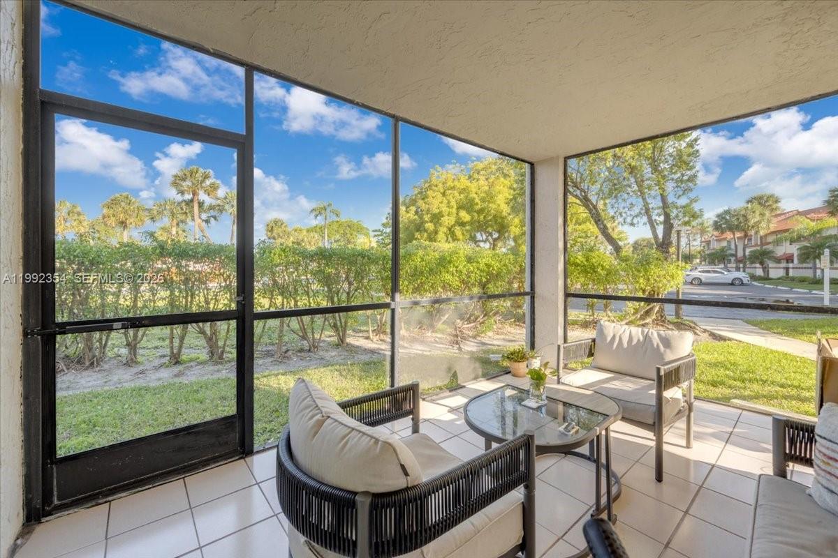 LINCOLN SQUARE CONDO - Residential