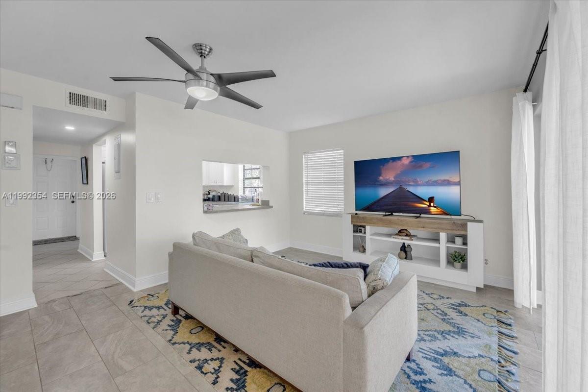 LINCOLN SQUARE CONDO - Residential