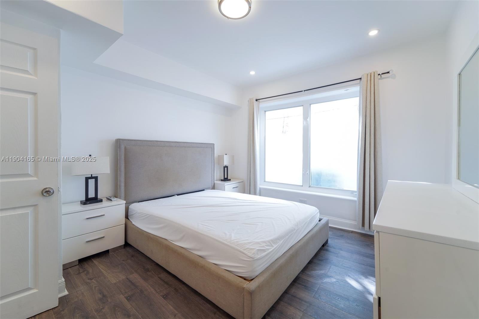 LINCOLN SUB - Residential Lease