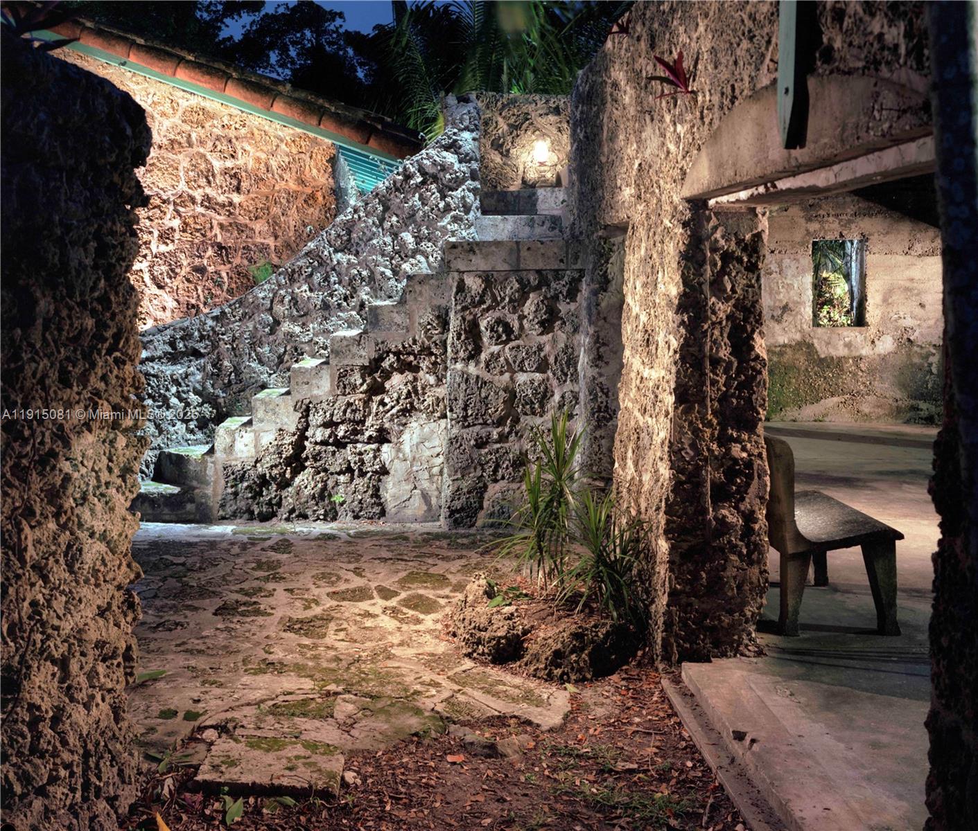 GRANADA - Residential