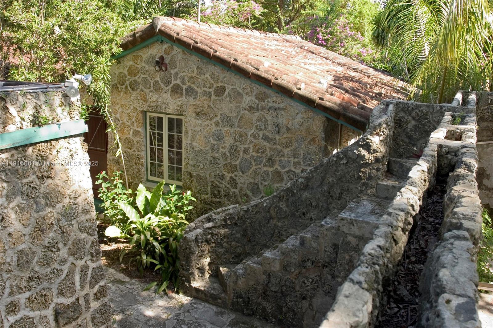 GRANADA - Residential