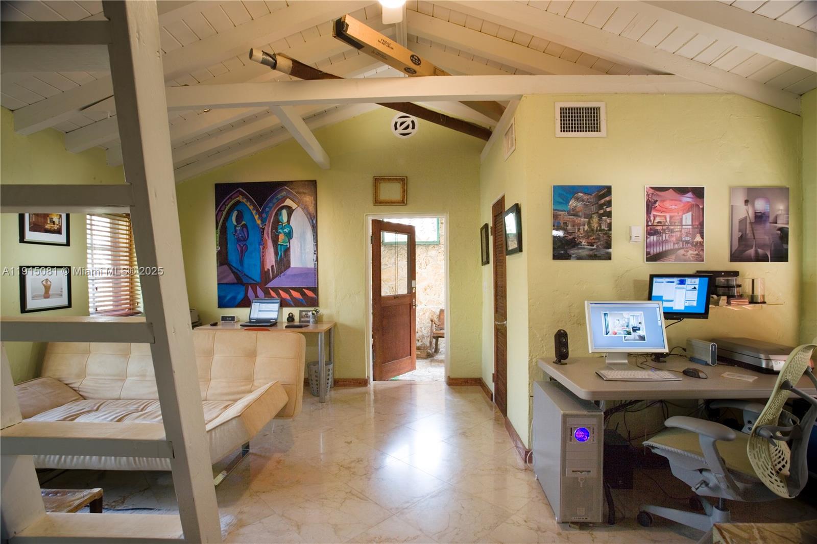 GRANADA - Residential