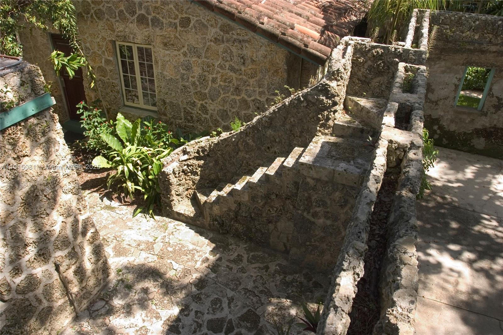 GRANADA - Residential